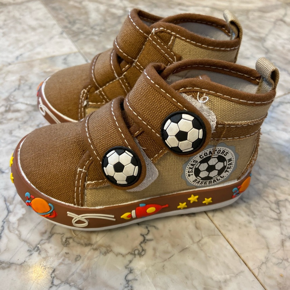 🎉HOST PICK🎉 💕Toddler Boys Sporty Boots/Shoes